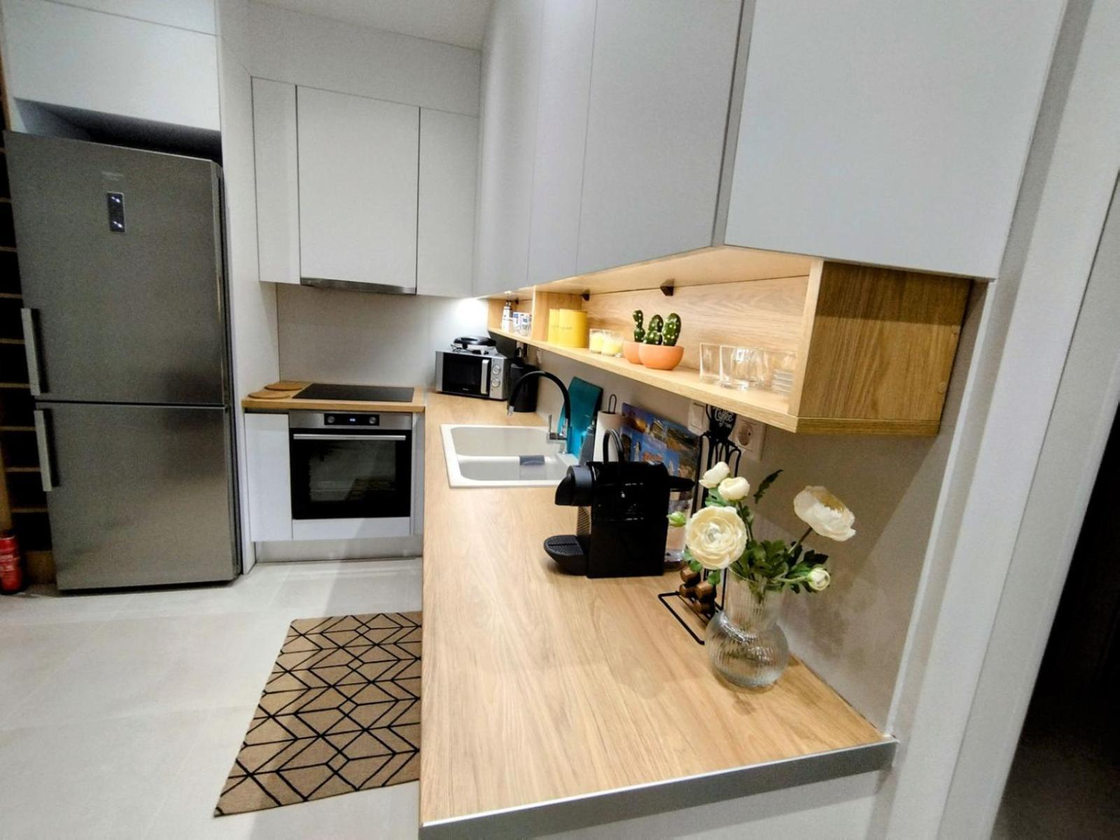 Apartment Floral 1 - Ground Floor With Courtyard And Private Parking!