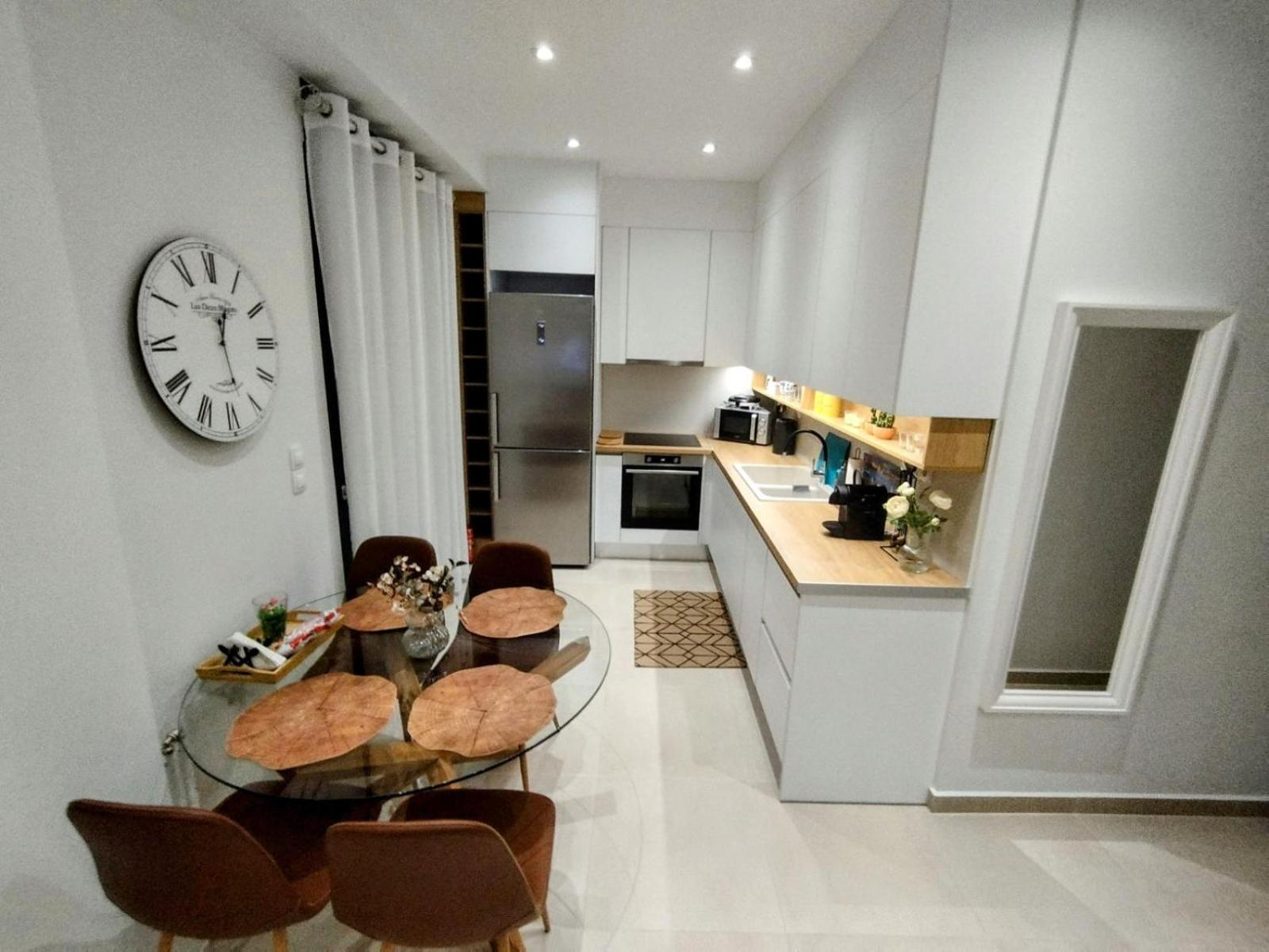 Floral 1 - Ground Floor With Courtyard And Private Parking! Apartment *